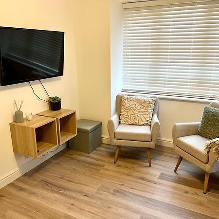 Cosy 1Bd Getaway Perfect For Couples Stamfordアパートメント エクステリア 写真
